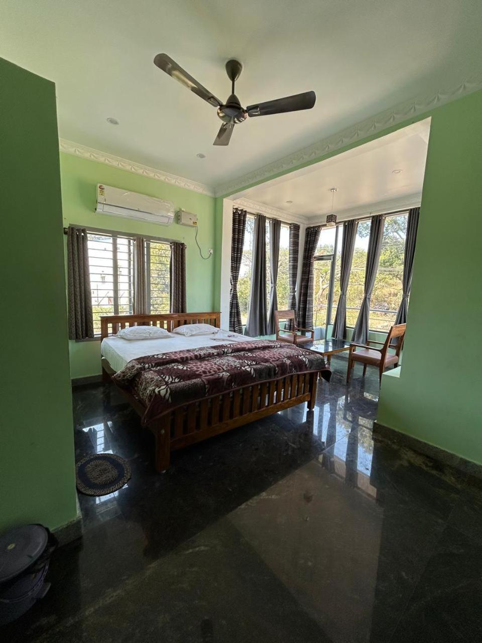 Yelagiri Goldhill Resort Екстериор снимка